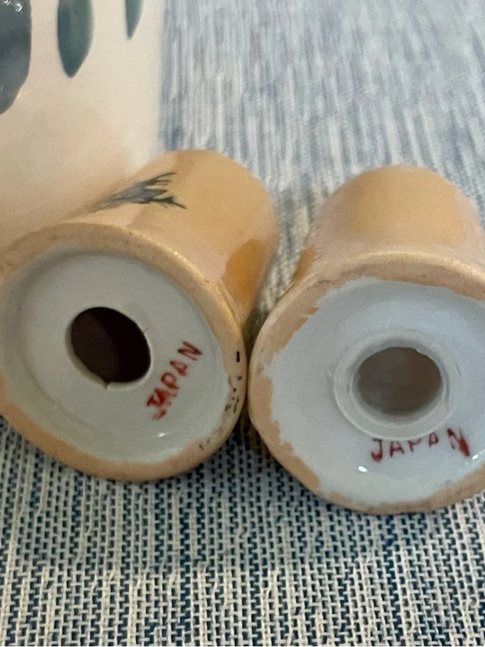 Vintage Japanese Lusterware Salt & Pepper Shakers – Hand-Painted Floral Ceramic